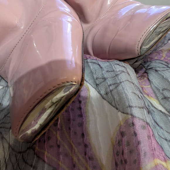 Louis Vuitton Glossy Pink Heeled Boots - Picture 3 of 16